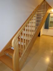 Treppe - Möbel- und Bauschreinerei GmbH aus Mallersdorf-Pfaffenberg