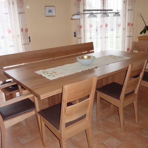 Esszimmer - Möbel- und Bauschreinerei GmbH aus Mallersdorf-Pfaffenberg