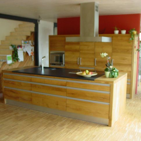 Küche - Möbel- und Bauschreinerei GmbH aus Mallersdorf-Pfaffenberg